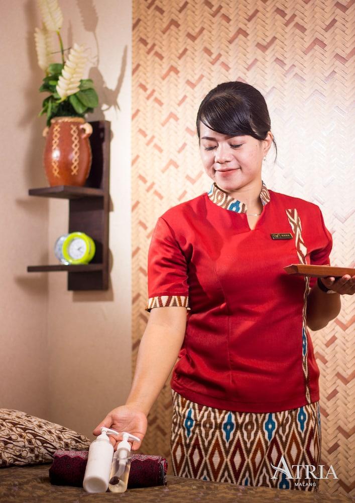 โรงแรมเอเทรีย มาลัง มะลัง ภายนอก รูปภาพ